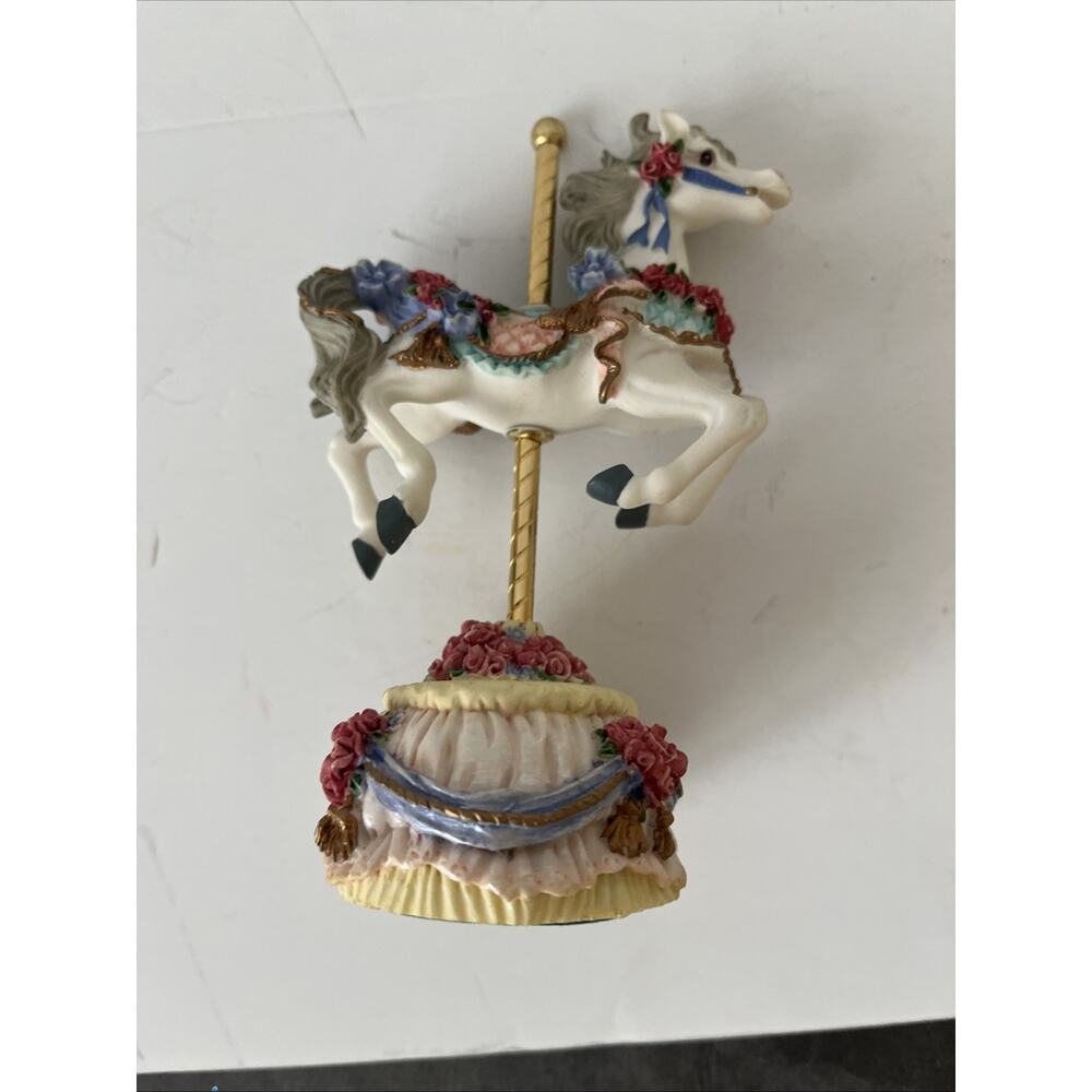 Vintage Heritage House Melodies County Fair Collection Carousel Music Box #2160 - Picture 8 of 9